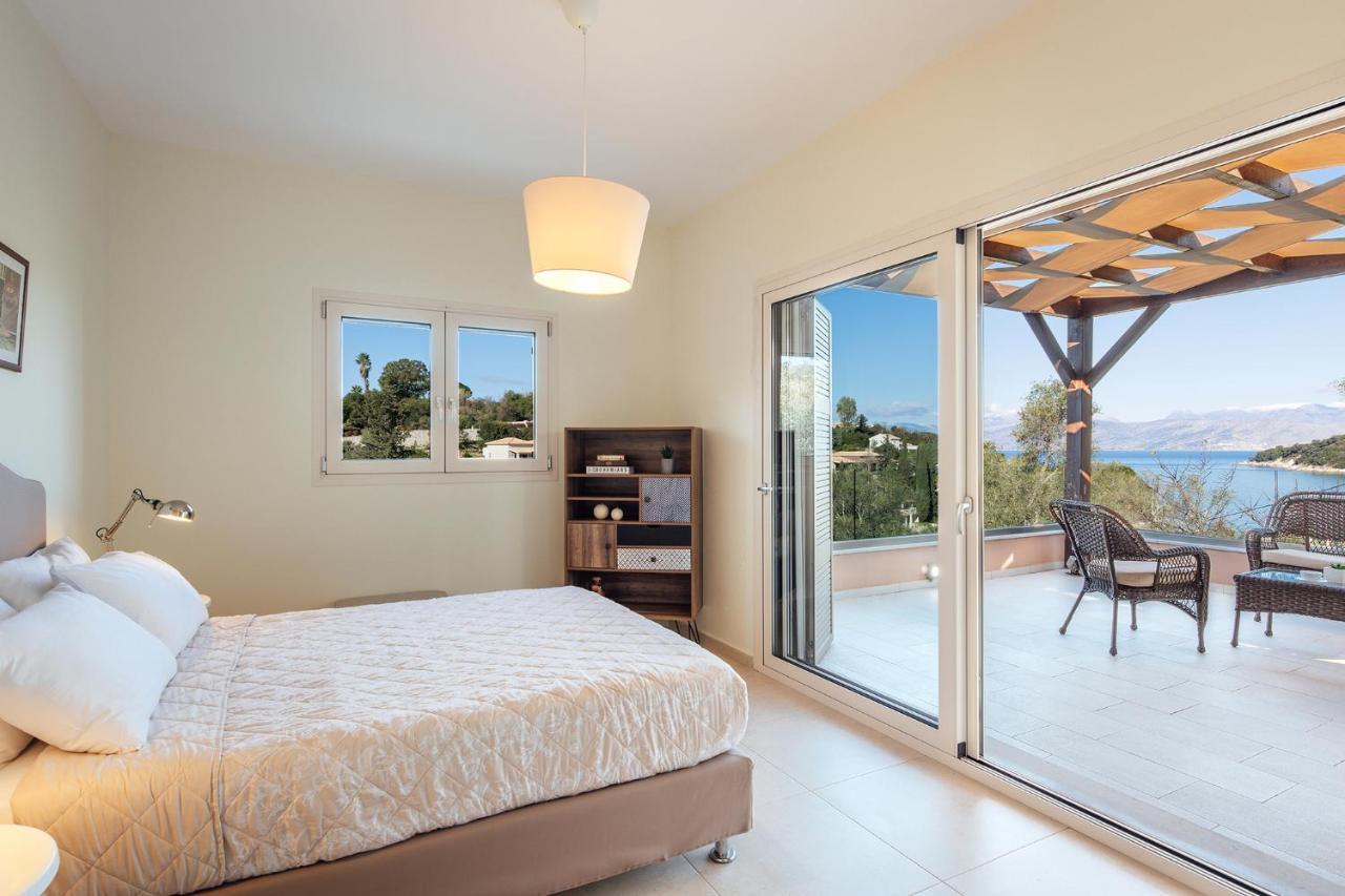 Villa Breeze & Villa Coco By Konnect, Avlaki Beach Kassiopi Bagian luar foto