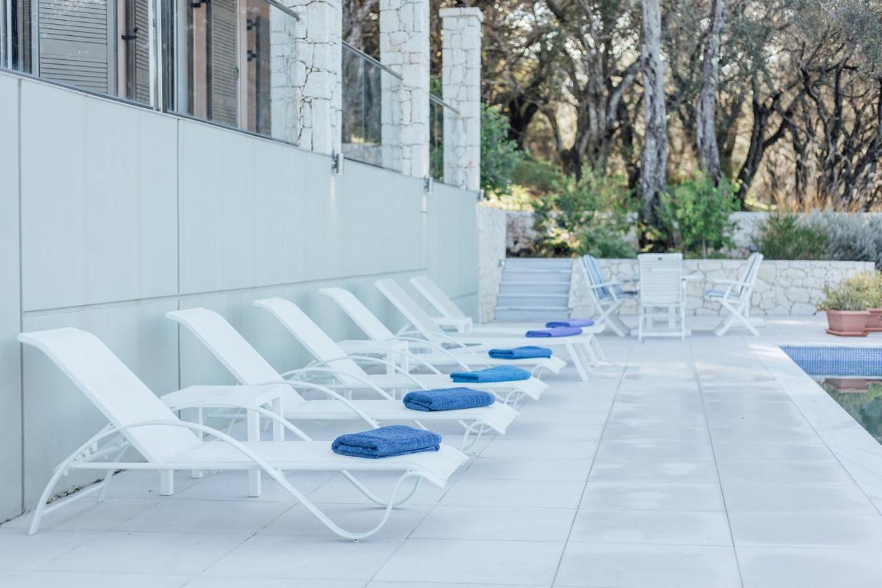 Villa Breeze & Villa Coco By Konnect, Avlaki Beach Kassiopi Bagian luar foto