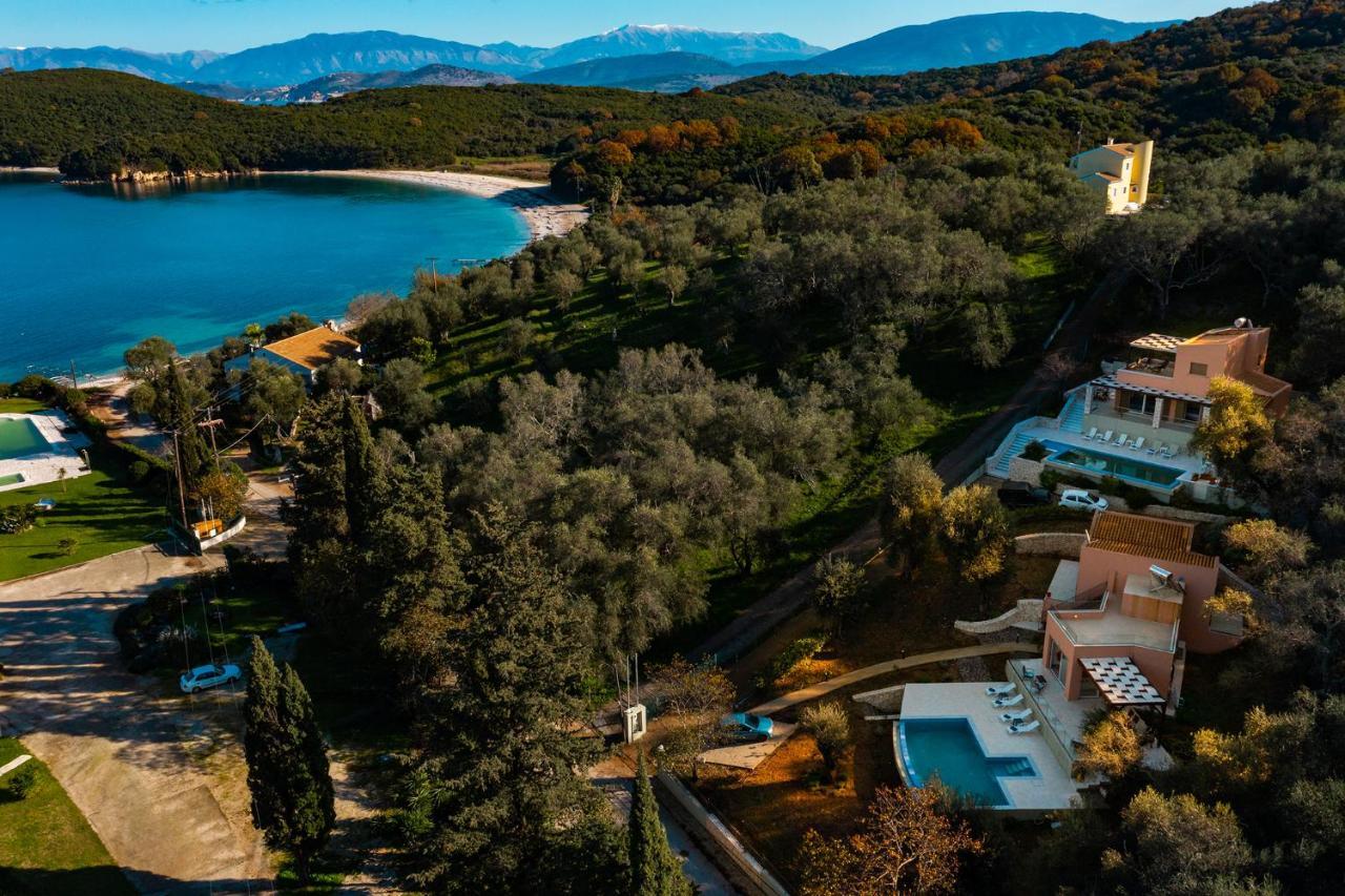 Villa Breeze & Villa Coco By Konnect, Avlaki Beach Kassiopi Bagian luar foto