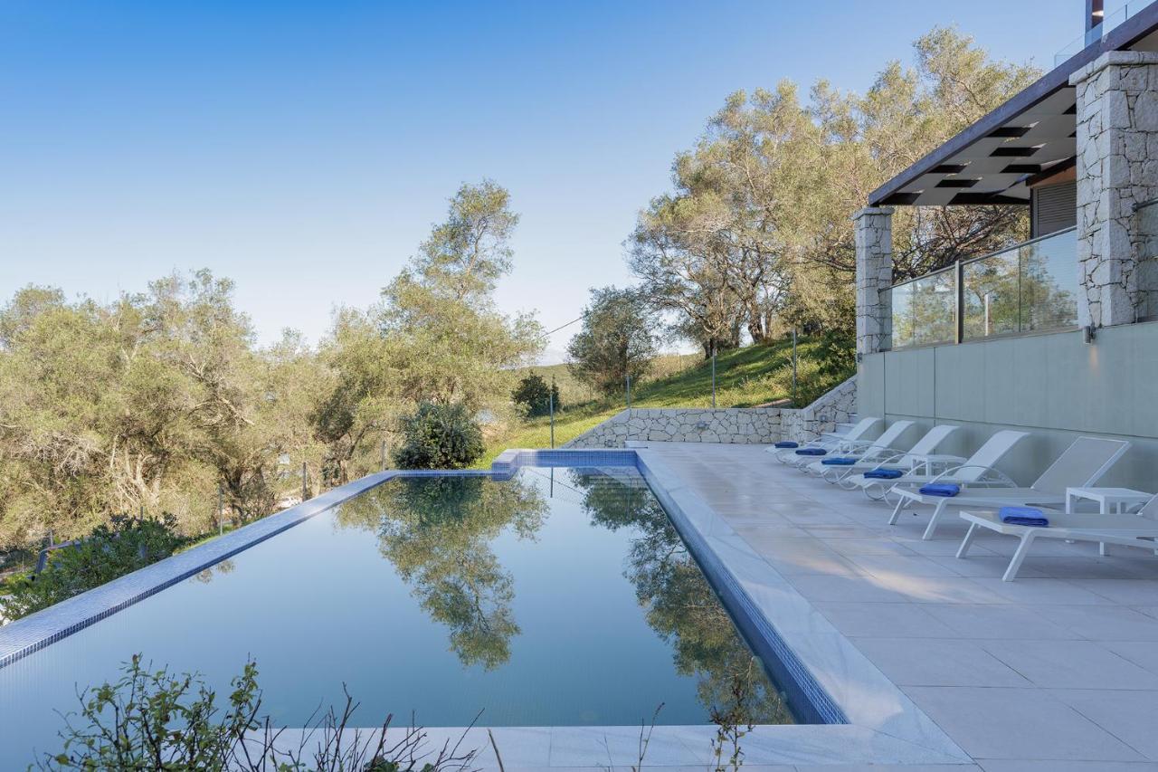 Villa Breeze & Villa Coco By Konnect, Avlaki Beach Kassiopi Bagian luar foto