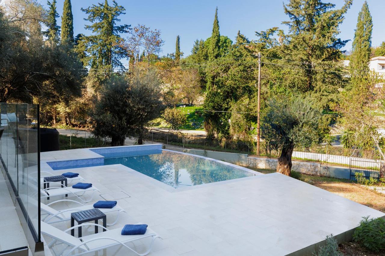 Villa Breeze & Villa Coco By Konnect, Avlaki Beach Kassiopi Bagian luar foto